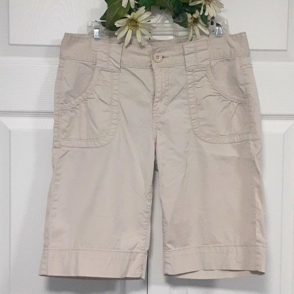 Calvin Klein Khaki Shorts - Picture 1 of 12